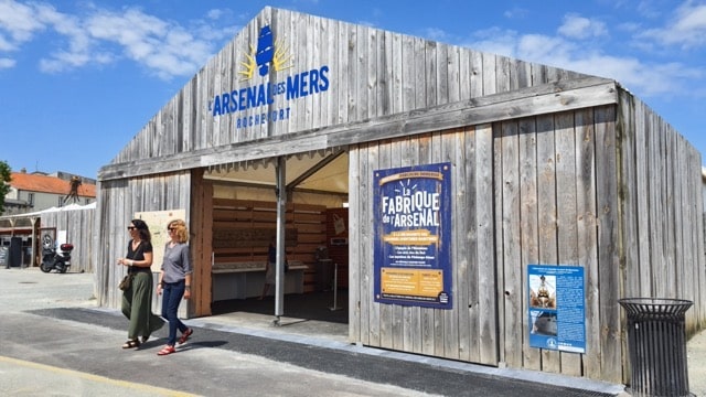 Ontdek de boeiende reizen van het Arsenal des Mers in de harten van de mannen en beroepen binnen de marine.