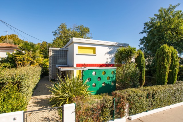De Villa Spirou, een voorbeeld van de moderne architectuur in Royan (©Shoot the land)