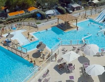 Piscines ©camping berrua 360x282 c